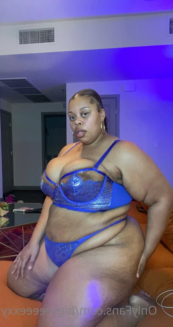 𝗕𝗕𝗪 𝗙𝗔𝗡𝗧𝗔𝗦𝗬 👄 [ bigseeeeexxy ] Onlyfans leaked photo 14638407 on Hotleaks.tv