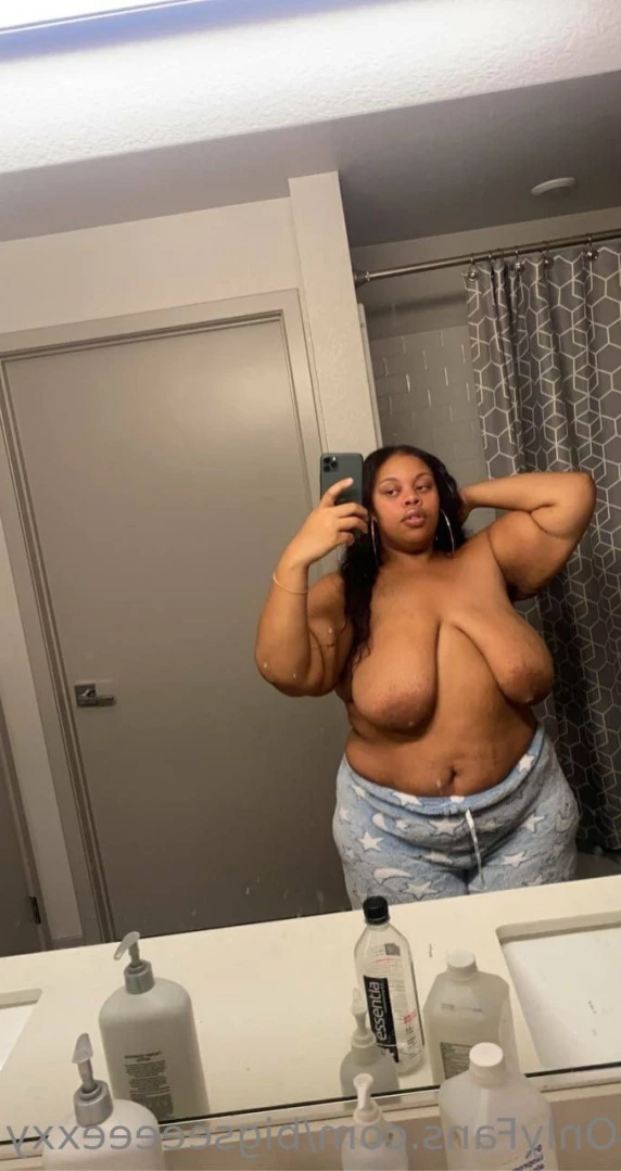 𝗕𝗕𝗪 𝗙𝗔𝗡𝗧𝗔𝗦𝗬 👄 [ bigseeeeexxy ] Onlyfans leaked photo 14718063 on Hotleaks.tv