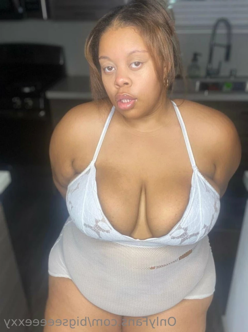 𝗕𝗕𝗪 𝗙𝗔𝗡𝗧𝗔𝗦𝗬 👄 [ bigseeeeexxy ] Onlyfans leaked photo 14718131 on Hotleaks.tv
