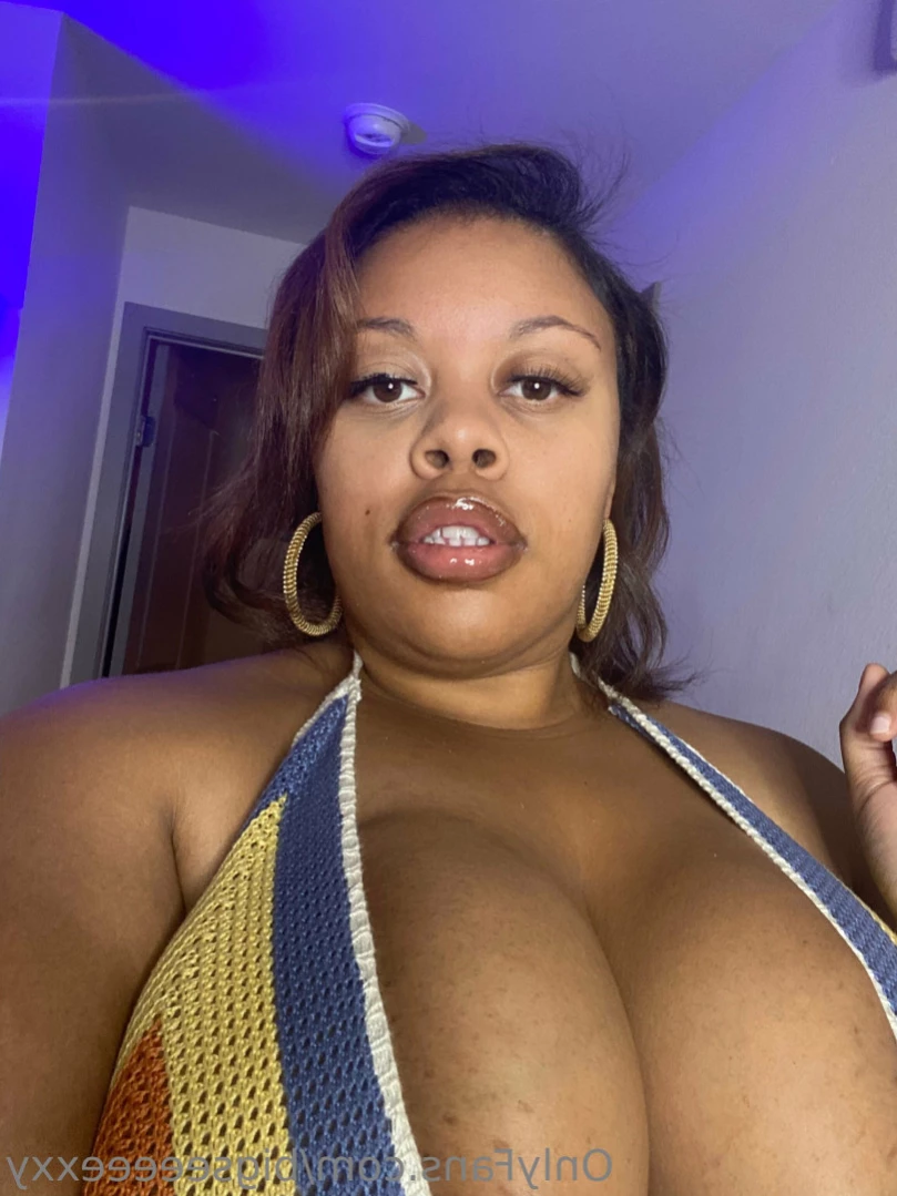 𝗕𝗕𝗪 𝗙𝗔𝗡𝗧𝗔𝗦𝗬 👄 [ bigseeeeexxy ] Onlyfans leaked photo 14922778 on Hotleaks.tv