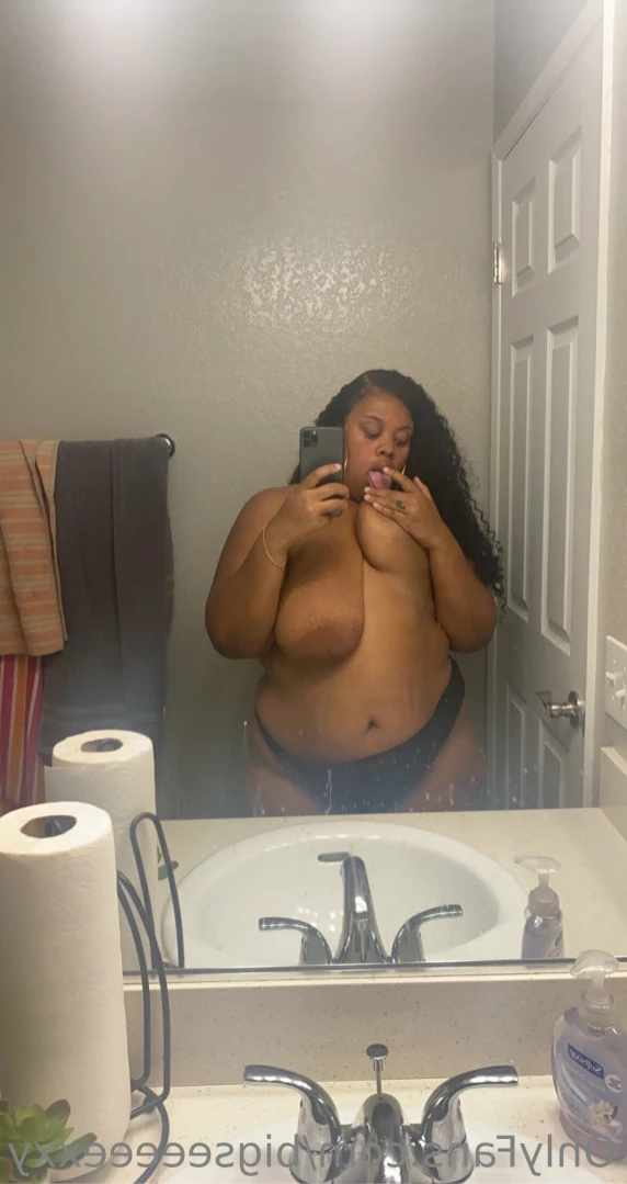 𝗕𝗕𝗪 𝗙𝗔𝗡𝗧𝗔𝗦𝗬 👄 [ bigseeeeexxy ] Onlyfans leaked photo 15052724 on Hotleaks.tv