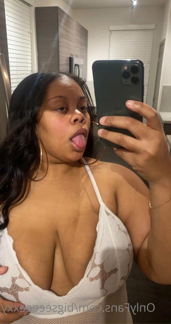 𝗕𝗕𝗪 𝗙𝗔𝗡𝗧𝗔𝗦𝗬 👄 [ bigseeeeexxy ] Onlyfans leaked photo 15332417 on Hotleaks.tv