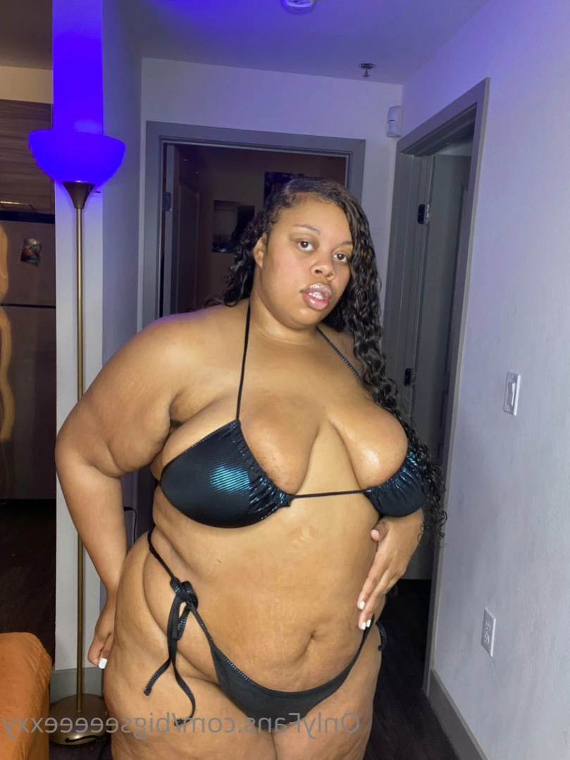 𝗕𝗕𝗪 𝗙𝗔𝗡𝗧𝗔𝗦𝗬 👄 [ bigseeeeexxy ] Onlyfans leaked photo 15450861 on Hotleaks.tv