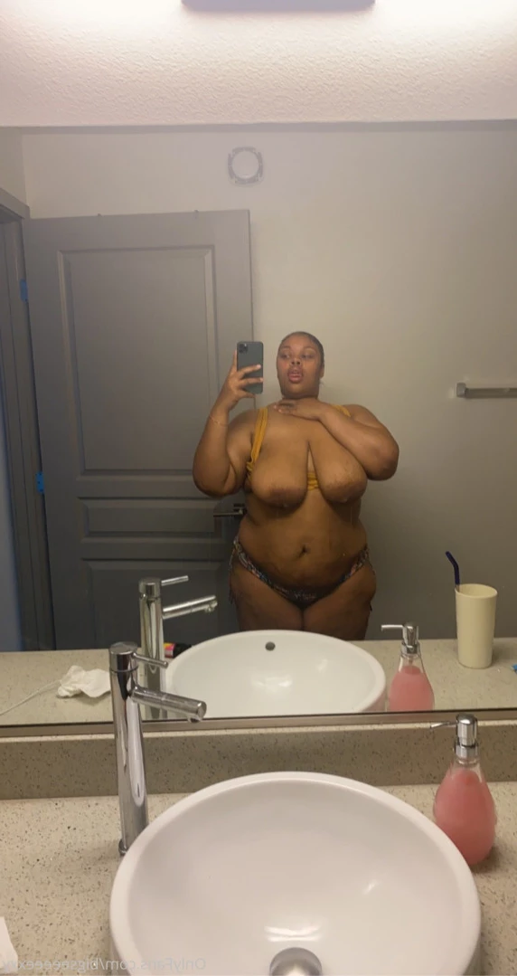 𝗕𝗕𝗪 𝗙𝗔𝗡𝗧𝗔𝗦𝗬 👄 [ bigseeeeexxy ] Onlyfans leaked photo 15450870 on Hotleaks.tv