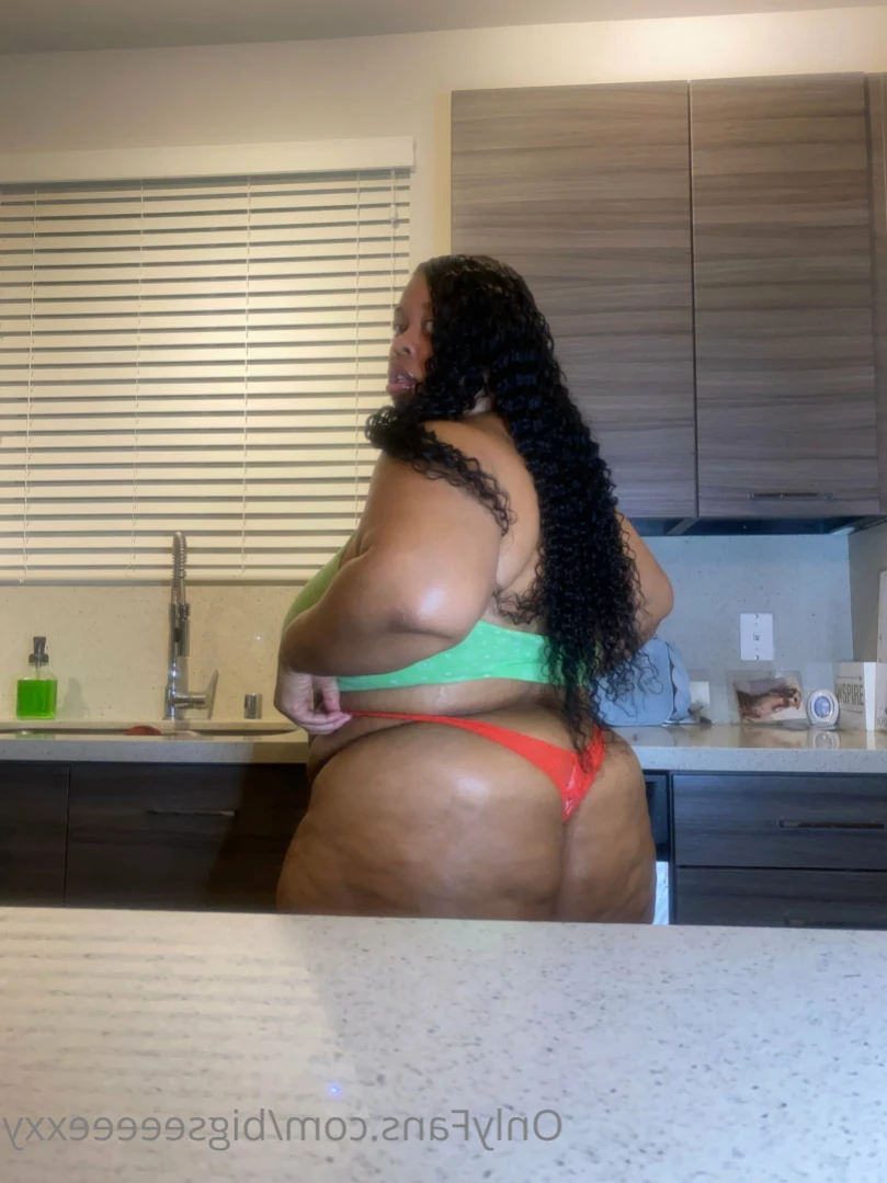 𝗕𝗕𝗪 𝗙𝗔𝗡𝗧𝗔𝗦𝗬 👄 [ bigseeeeexxy ] Onlyfans leaked photo 15493806 on Hotleaks.tv