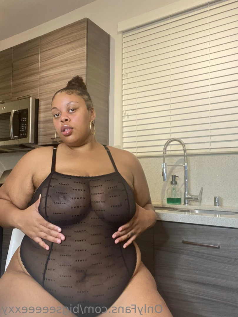 𝗕𝗕𝗪 𝗙𝗔𝗡𝗧𝗔𝗦𝗬 👄 [ bigseeeeexxy ] Onlyfans leaked photo 15509459 on Hotleaks.tv