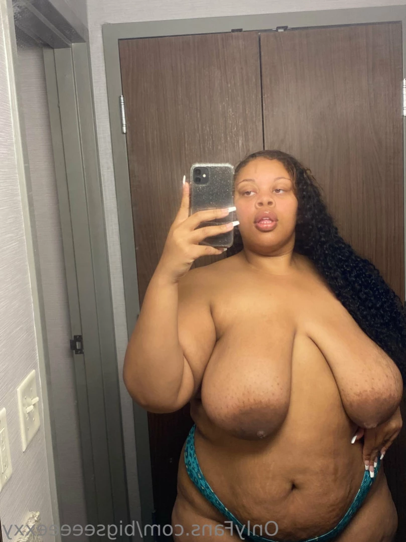 𝗕𝗕𝗪 𝗙𝗔𝗡𝗧𝗔𝗦𝗬 👄 [ bigseeeeexxy ] Onlyfans leaked photo 15762654 on Hotleaks.tv