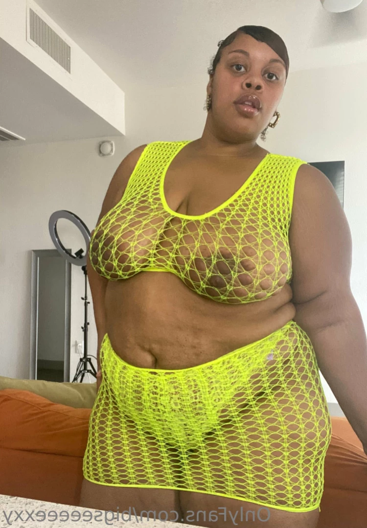 𝗕𝗕𝗪 𝗙𝗔𝗡𝗧𝗔𝗦𝗬 👄 [ bigseeeeexxy ] Onlyfans leaked photo 15962063 on Hotleaks.tv