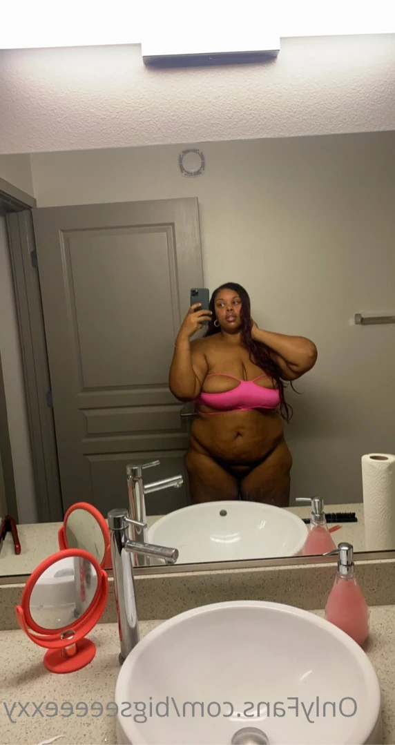 𝗕𝗕𝗪 𝗙𝗔𝗡𝗧𝗔𝗦𝗬 👄 [ bigseeeeexxy ] Onlyfans leaked photo 15962134 on Hotleaks.tv