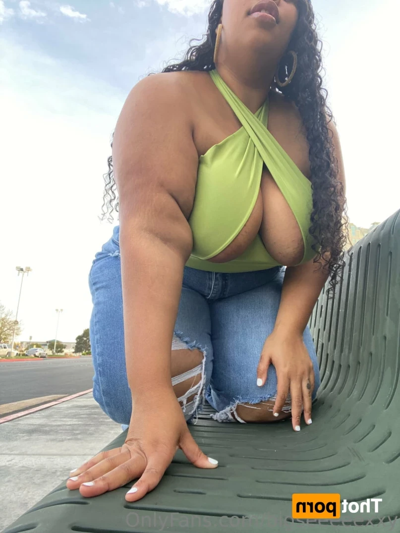 𝗕𝗕𝗪 𝗙𝗔𝗡𝗧𝗔𝗦𝗬 👄 [ bigseeeeexxy ] Onlyfans leaked photo 15974337 on Hotleaks.tv