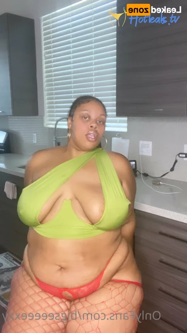 𝗕𝗕𝗪 𝗙𝗔𝗡𝗧𝗔𝗦𝗬 👄 [ bigseeeeexxy ] Onlyfans leaked photo 16307795 on Hotleaks.tv