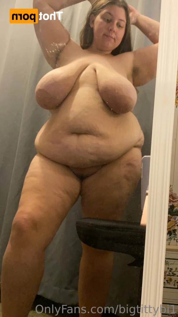 Busty Babe [ bigtittybi1 ] Onlyfans leaked photo 14470637 on Hotleaks.tv