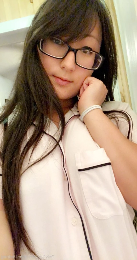 BiteSized.Meg [ bitesizedmeg ] Onlyfans leaked photo 3937629 on Hotleaks.tv