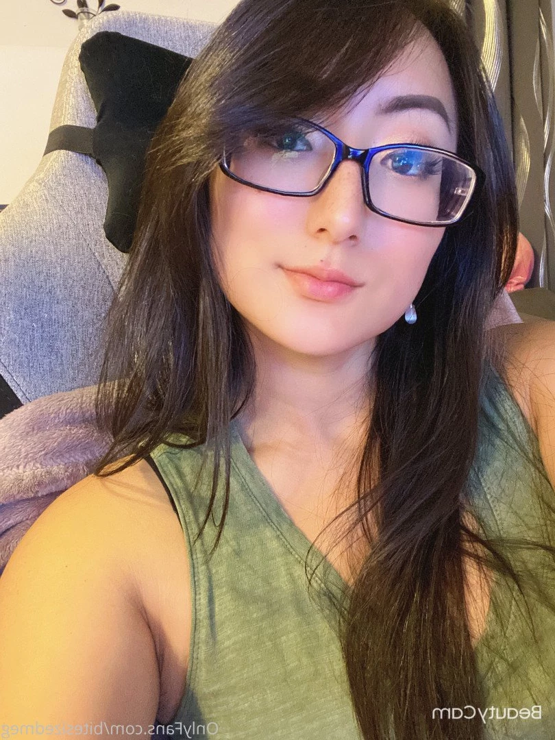 BiteSized.Meg [ bitesizedmeg ] Onlyfans leaked photo 4009222 on Hotleaks.tv
