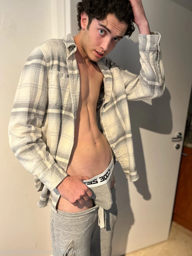 Closer Look Men Free [ closerlookmen ] Onlyfans leaked photo 5844118 on Hotleaks.tv