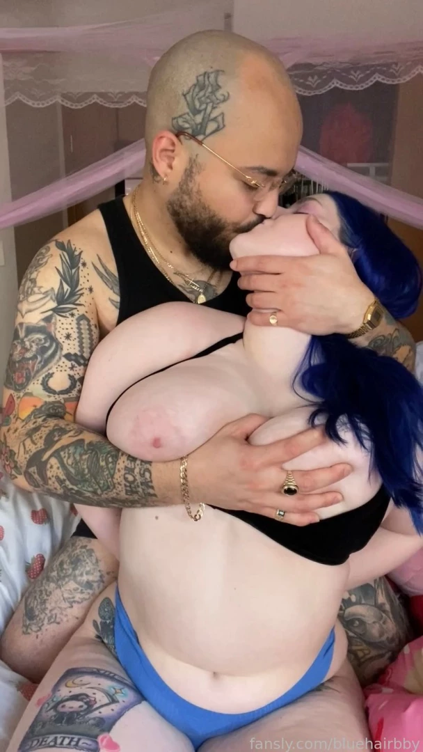❄️💙 Blue 💙❄️ [ bluehairbby ] Onlyfans leaked photo 18529617 on Hotleaks.tv