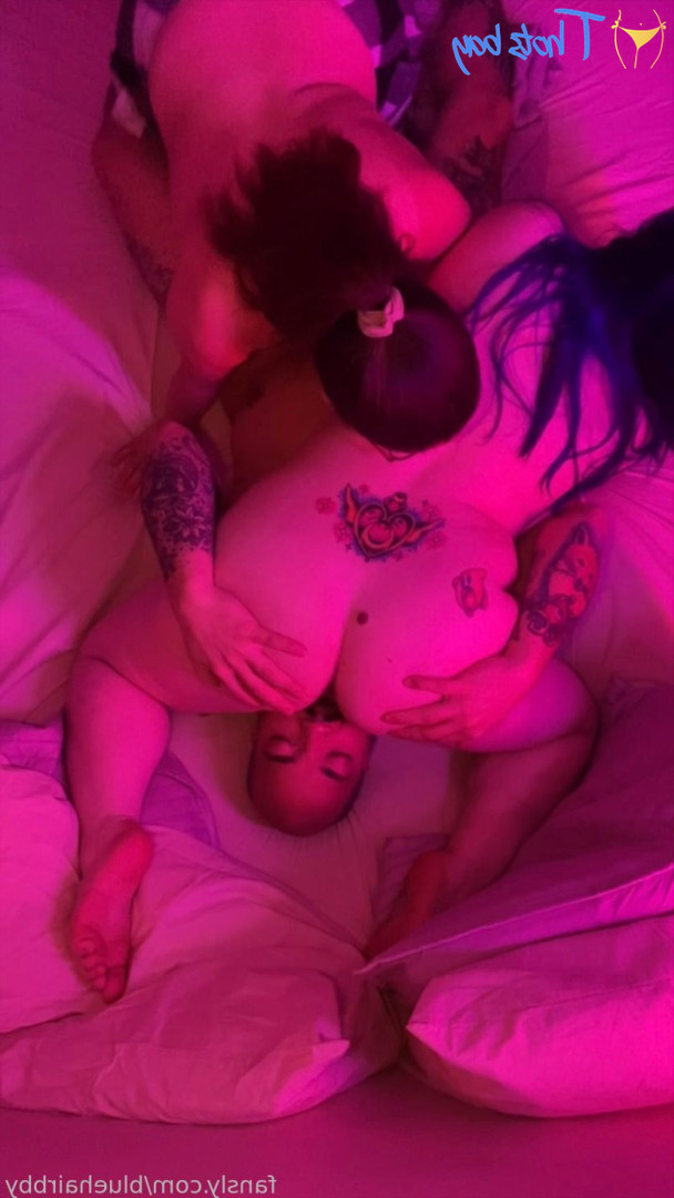 ❄️💙 Blue 💙❄️ [ bluehairbby ] Onlyfans leaked photo 18530688 on Hotleaks.tv
