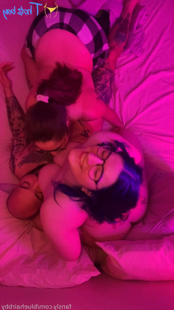 ❄️💙 Blue 💙❄️ [ bluehairbby ] Onlyfans leaked photo 18530703 on Hotleaks.tv
