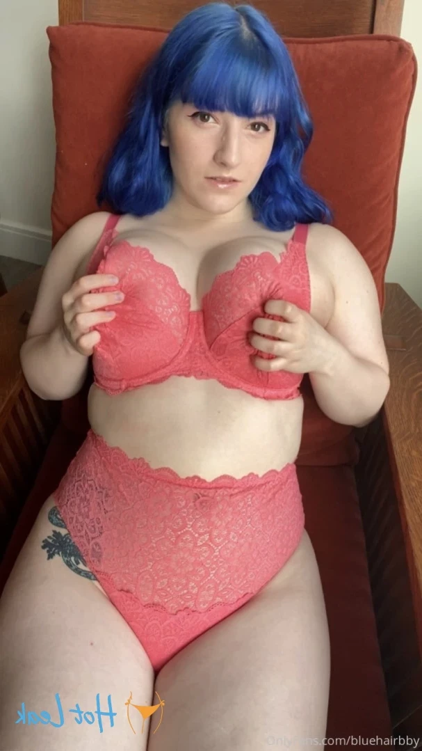 ❄️💙 Blue 💙❄️ [ bluehairbby ] Onlyfans leaked photo 16077212 on Hotleaks.tv