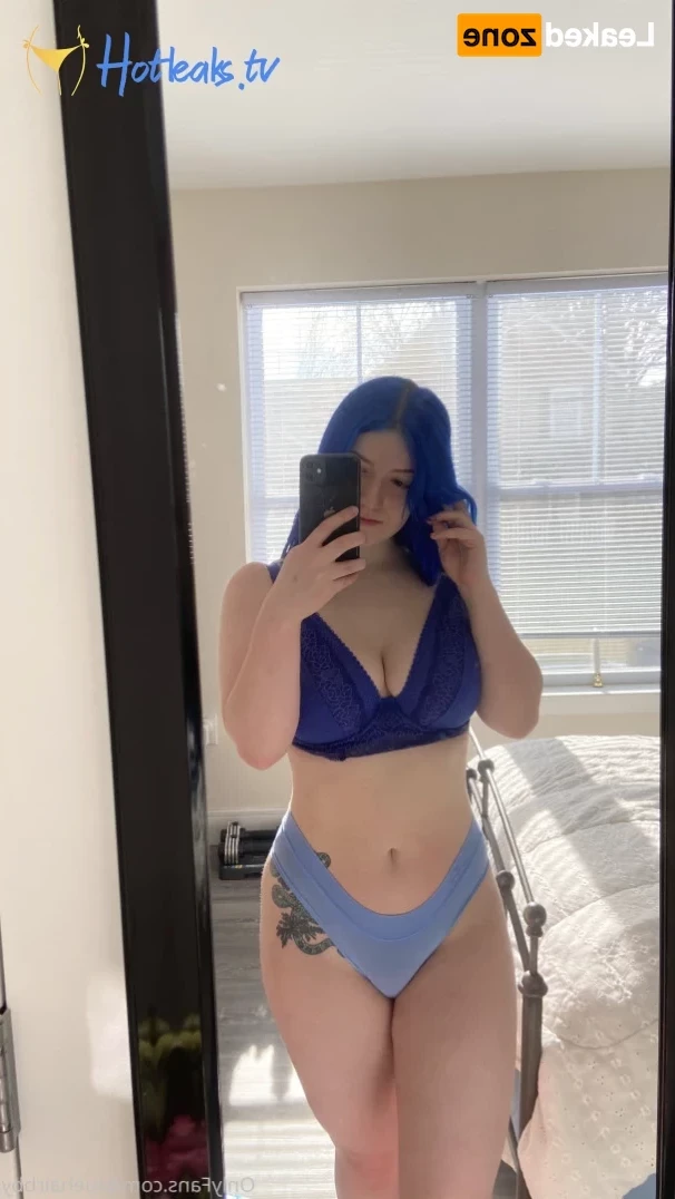❄️💙 Blue 💙❄️ [ bluehairbby ] Onlyfans leaked photo 16077490 on Hotleaks.tv