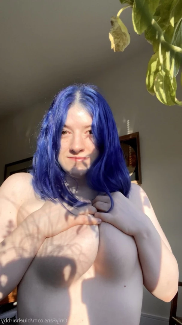 ❄️💙 Blue 💙❄️ [ bluehairbby ] Onlyfans leaked photo 16078622 on Hotleaks.tv