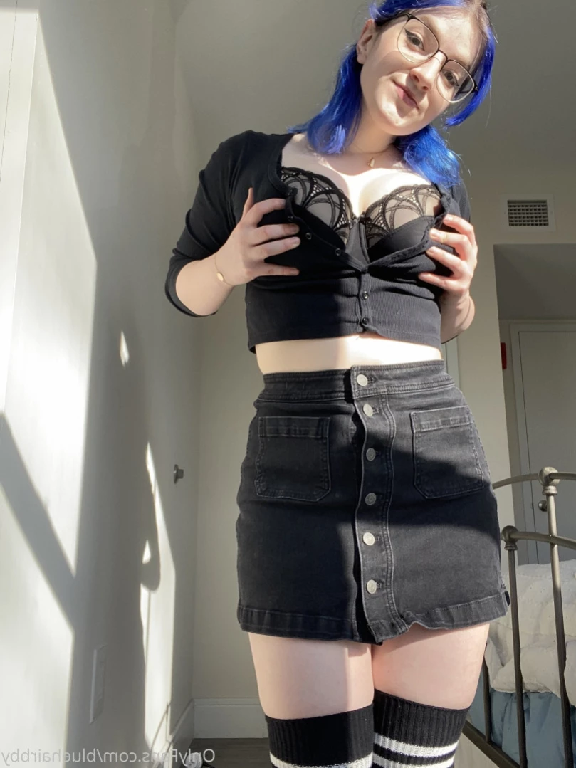 ❄️💙 Blue 💙❄️ [ bluehairbby ] Onlyfans leaked photo 16086755 on Hotleaks.tv