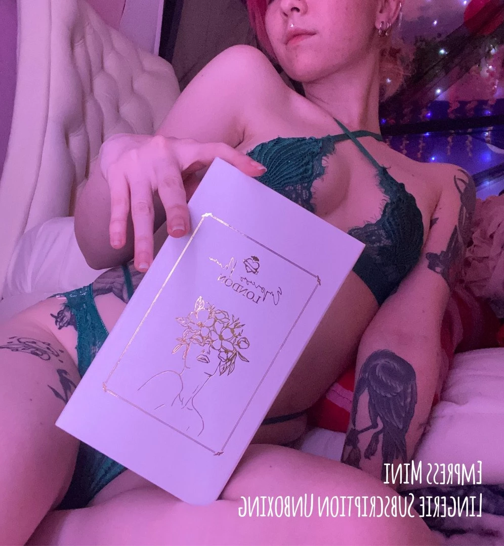 希鴉🌺KIER [ boogainvillea ] Onlyfans leaked photo 3684405 on Hotleaks.tv