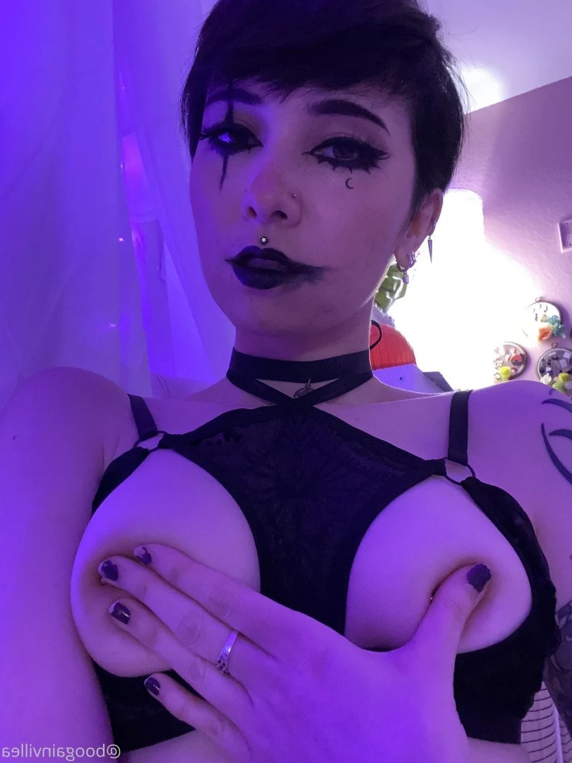 希鴉🌺KIER [ boogainvillea ] Onlyfans leaked photo 3696850 on Hotleaks.tv