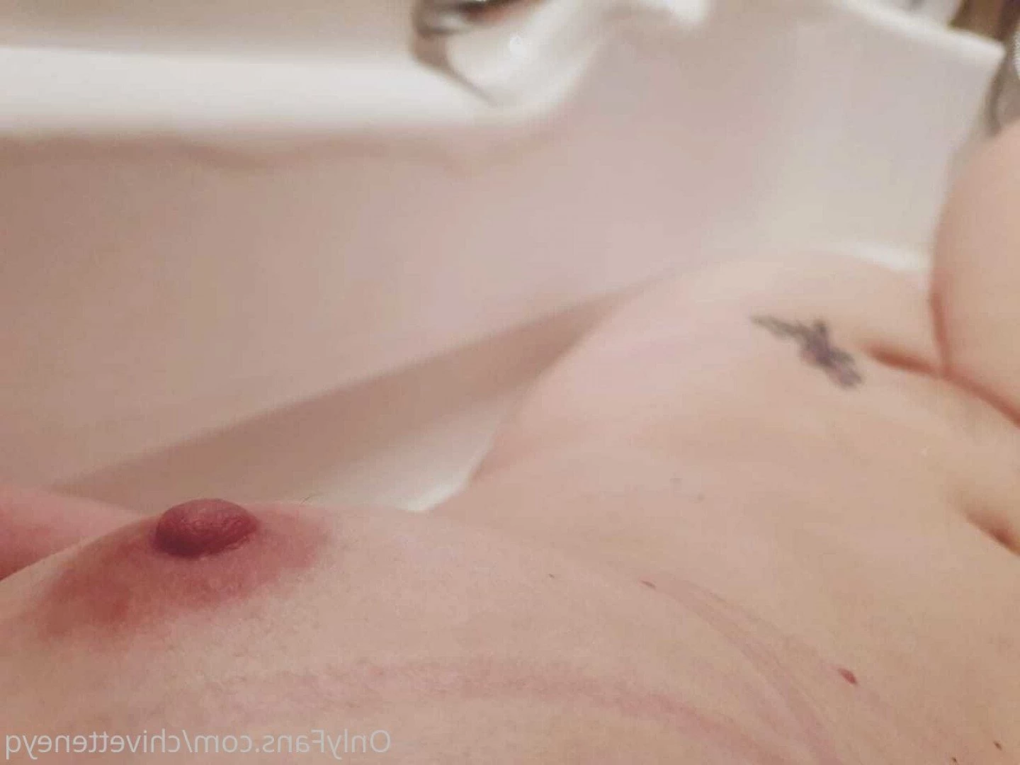 Neyq [ chivetteneyq ] Onlyfans leaked photo 248409 on Hotleaks.tv