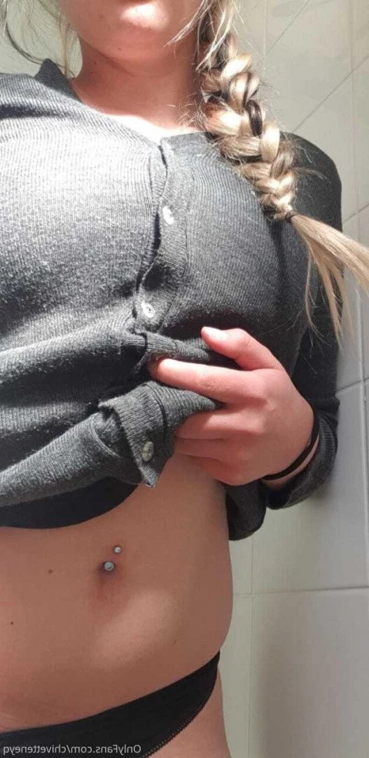 Neyq [ chivetteneyq ] Onlyfans leaked photo 248622 on Hotleaks.tv