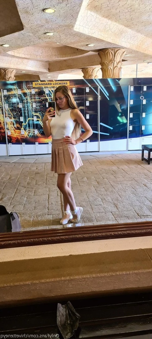 Neyq [ chivetteneyq ] Onlyfans leaked photo 249539 on Hotleaks.tv
