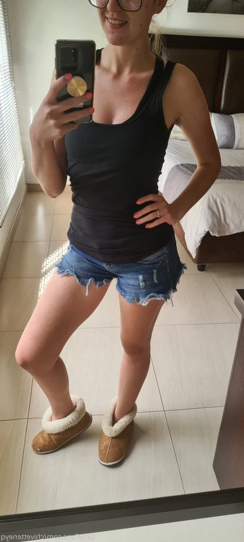 Neyq [ chivetteneyq ] Onlyfans leaked photo 249616 on Hotleaks.tv