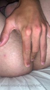3160076