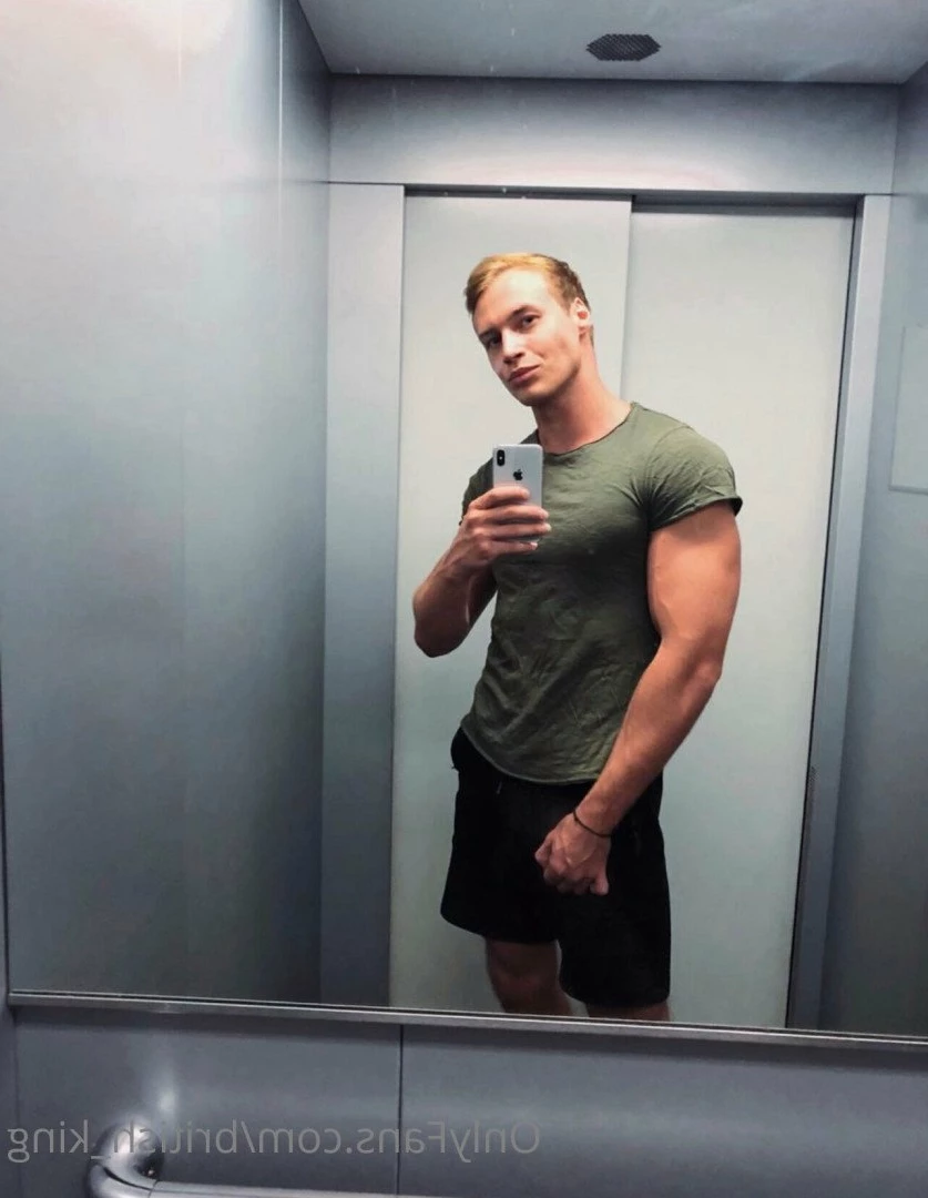 British King 🤴 [ british_king ] Onlyfans leaked photo 3606283 on Hotleaks.tv