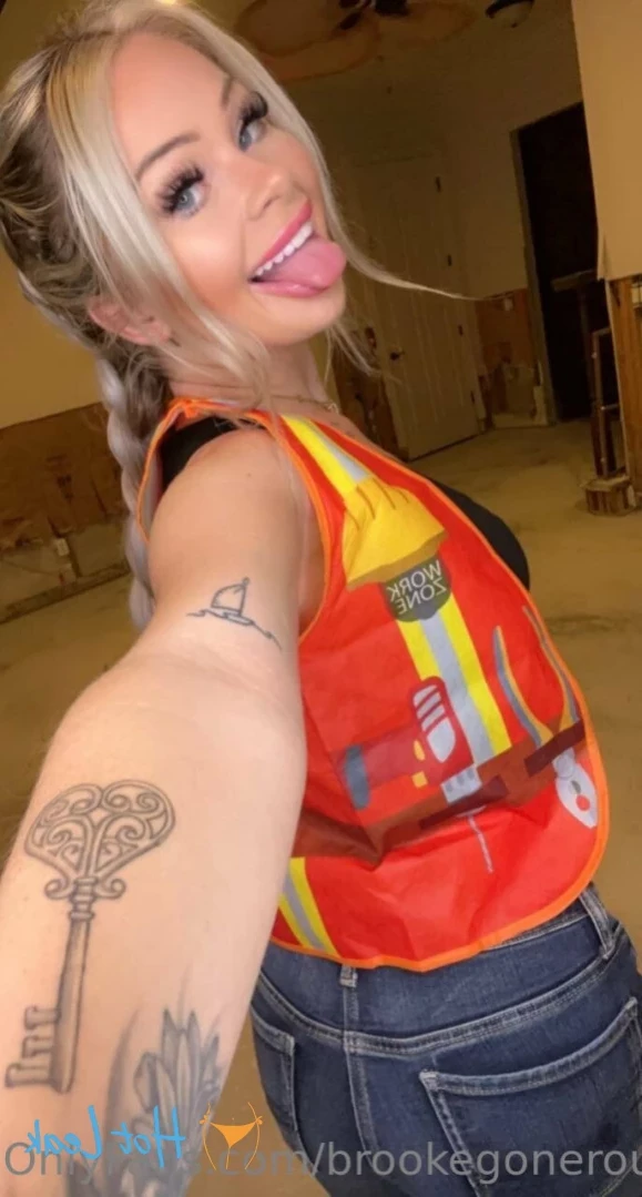 𝗕𝗥𝗢𝗢𝗞𝗘 ❤️’𝘀 𝗗𝗔𝗗𝗦 [ brookegonerouge ] Onlyfans leaked photo 11909848 on Hotleaks.tv