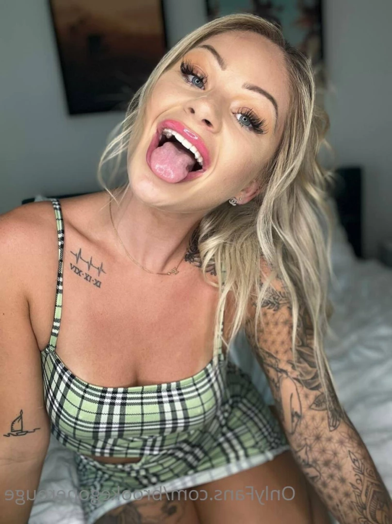 𝗕𝗥𝗢𝗢𝗞𝗘 ❤️’𝘀 𝗗𝗔𝗗𝗦 [ brookegonerouge ] Onlyfans leaked photo 12241631 on Hotleaks.tv