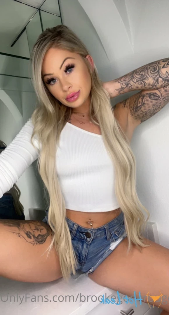 𝗕𝗥𝗢𝗢𝗞𝗘 ❤️’𝘀 𝗗𝗔𝗗𝗦 [ brookegonerouge ] Onlyfans leaked photo 16499642 on Hotleaks.tv