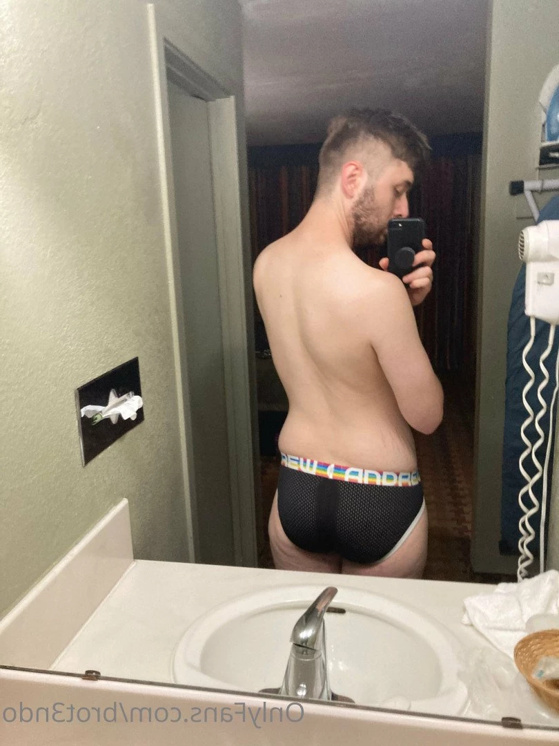 Brotendo [ brot3ndo ] Onlyfans leaked photo 3590424 on Hotleaks.tv