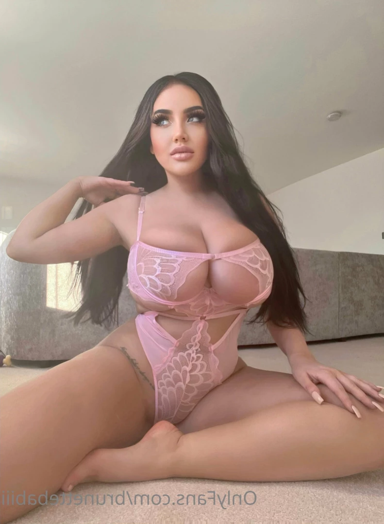 girl next door [ brunettebabiii ] Onlyfans leaked photo 14435775 on Hotleaks.tv