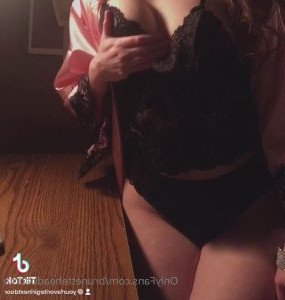 𝙔𝙤𝙪𝙧 𝙛𝙖𝙫𝙤𝙧𝙞𝙩𝙚 𝙗𝙧𝙪𝙣𝙚𝙩𝙩𝙚 𝙝𝙚𝙖𝙙 💠 Alexandra [ brunetteheadbaddie ] Onlyfans leaked video 3175985 on Hotleaks.tv