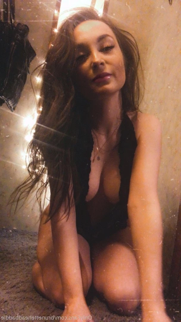 𝙔𝙤𝙪𝙧 𝙛𝙖𝙫𝙤𝙧𝙞𝙩𝙚 𝙗𝙧𝙪𝙣𝙚𝙩𝙩𝙚 𝙝𝙚𝙖𝙙 💠 Alexandra [ brunetteheadbaddie ] Onlyfans leaked photo 3629837 on Hotleaks.tv