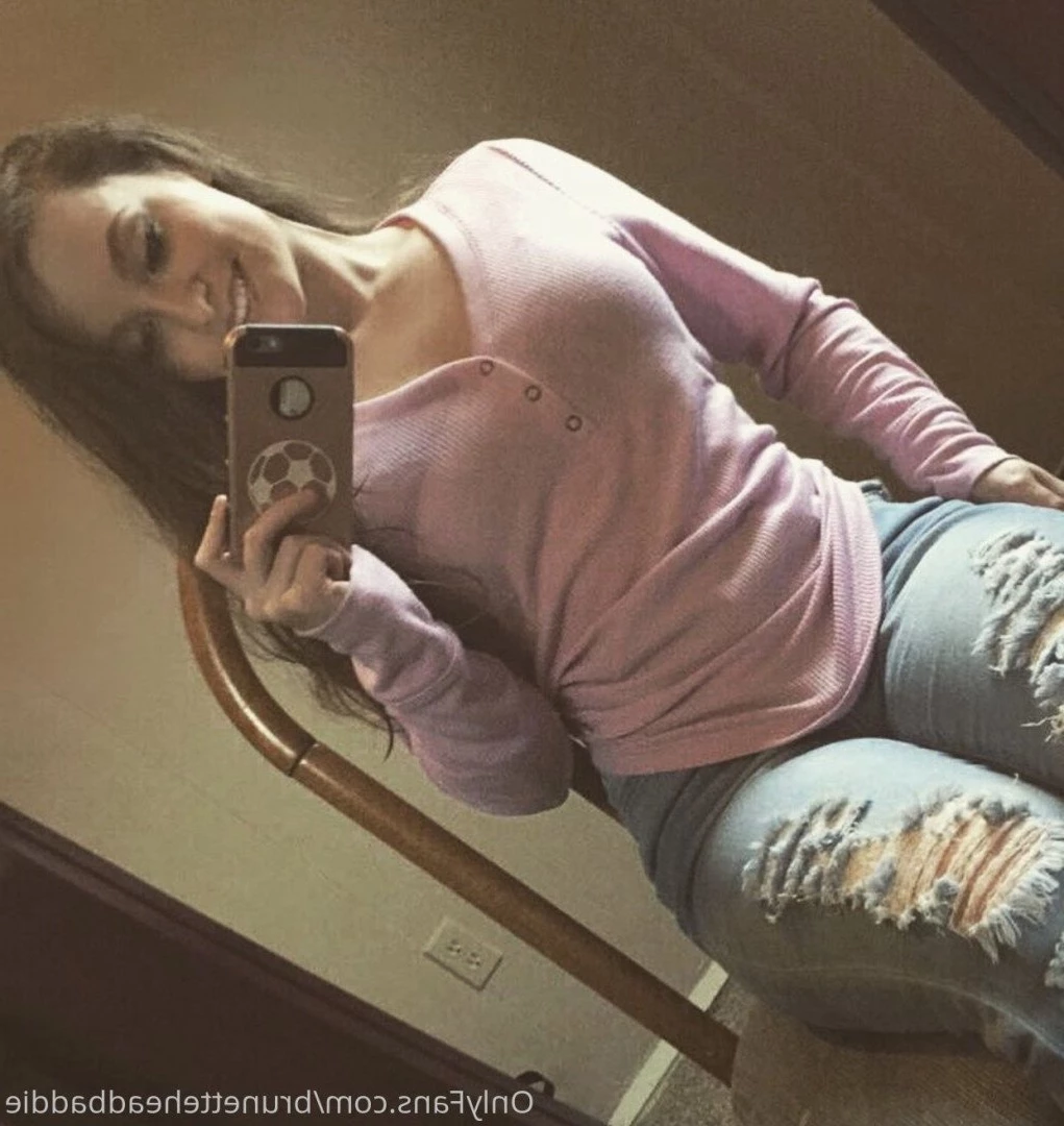 𝙔𝙤𝙪𝙧 𝙛𝙖𝙫𝙤𝙧𝙞𝙩𝙚 𝙗𝙧𝙪𝙣𝙚𝙩𝙩𝙚 𝙝𝙚𝙖𝙙 💠 Alexandra [ brunetteheadbaddie ] Onlyfans leaked photo 3635564 on Hotleaks.tv