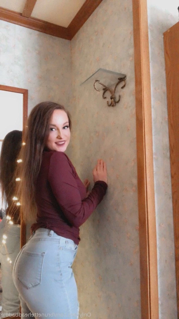 𝙔𝙤𝙪𝙧 𝙛𝙖𝙫𝙤𝙧𝙞𝙩𝙚 𝙗𝙧𝙪𝙣𝙚𝙩𝙩𝙚 𝙝𝙚𝙖𝙙 💠 Alexandra [ brunetteheadbaddie ] Onlyfans leaked photo 3636486 on Hotleaks.tv