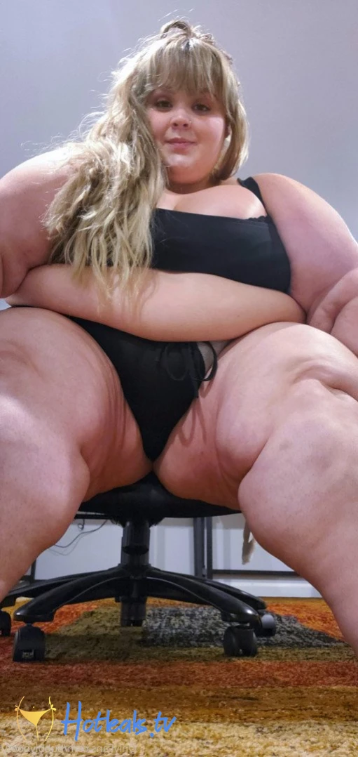 FAT WAIFU [ bubblybooty ] Onlyfans leaked photo 3709708 on Hotleaks.tv