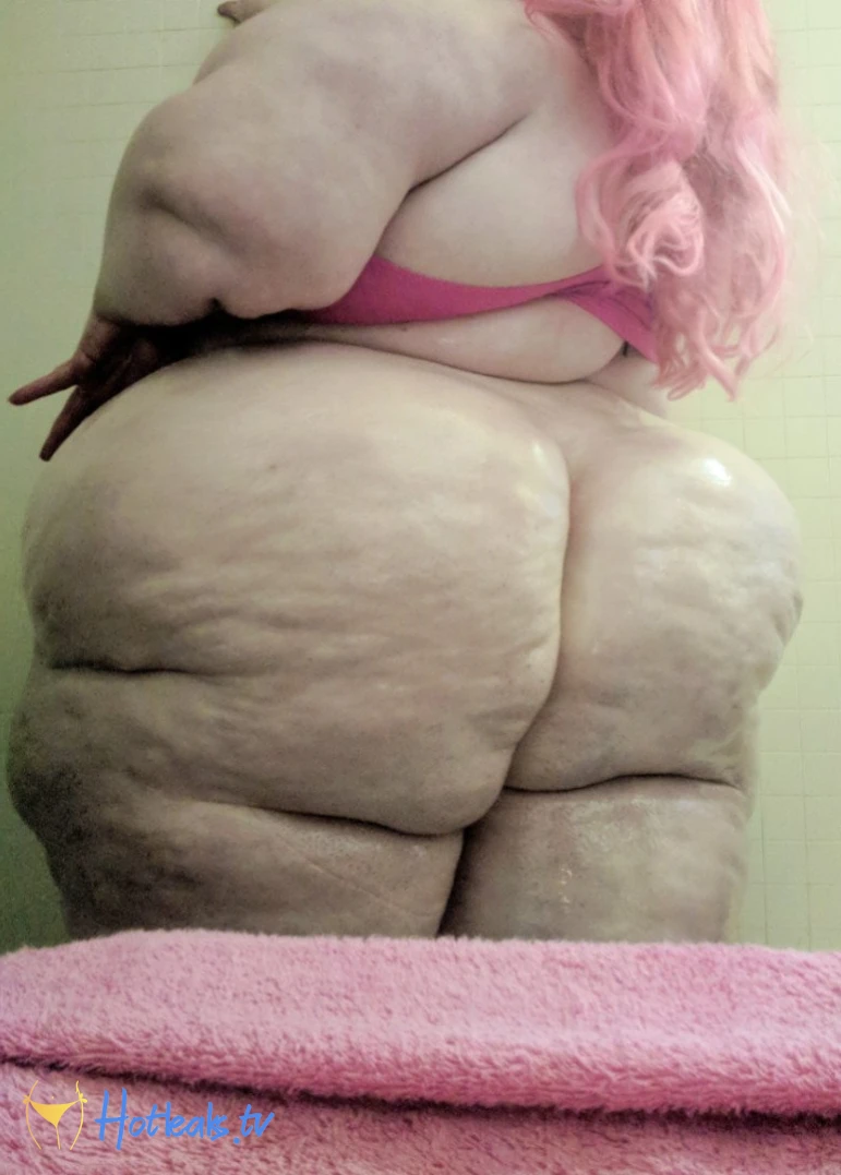 FAT WAIFU [ bubblybooty ] Onlyfans leaked photo 3746494 on Hotleaks.tv