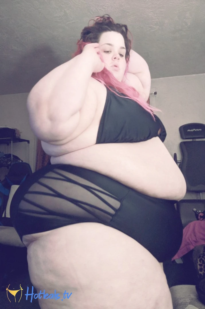 FAT WAIFU [ bubblybooty ] Onlyfans leaked photo 3767759 on Hotleaks.tv