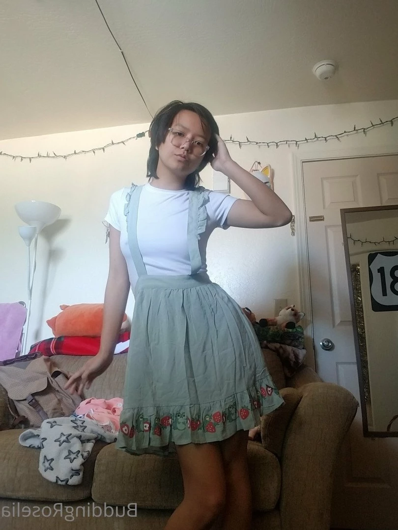 Roselia [ buddingroselia ] Onlyfans leaked photo 3742964 on Hotleaks.tv