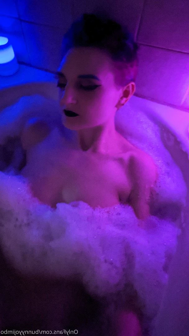 Bunny [ bunnyyojimbo ] Onlyfans leaked photo 3787890 on Hotleaks.tv