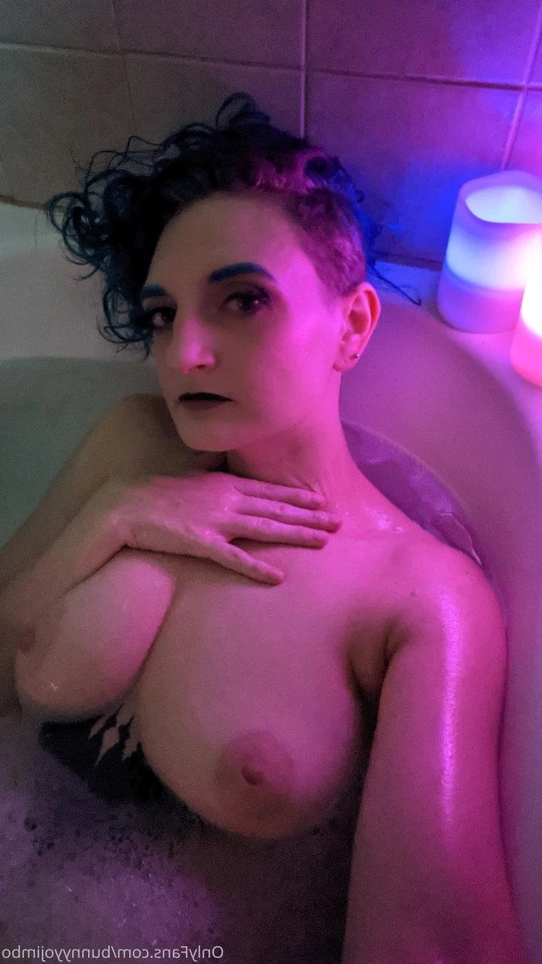 Bunny [ bunnyyojimbo ] Onlyfans leaked photo 3921353 on Hotleaks.tv