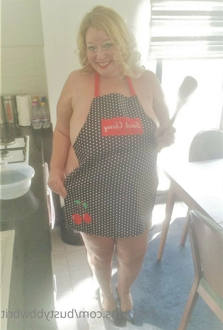 Blonde British BBW Girlfriend [ bustybbwbrit ] Onlyfans leaked photo 3593596 on Hotleaks.tv